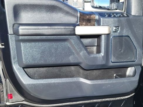 Certified 2022 Ford F350 Lariat w/ Lariat Value Package image 7