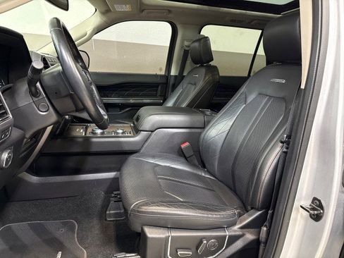 Used 2018 Ford Expedition Platinum image 15