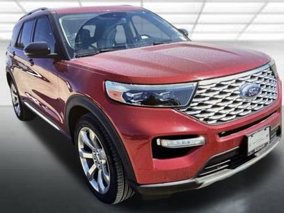 Used 2020 Ford Explorer Platinum w/ Premium Technology Package