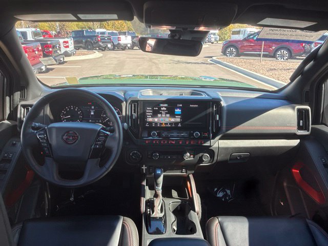 Used 2025 Nissan Frontier 4x4 Crew Cab image 24
