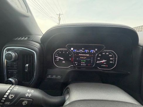 Used 2021 GMC Sierra 1500 AT4 w/ AT4 Premium Package AWD/4WD image 9
