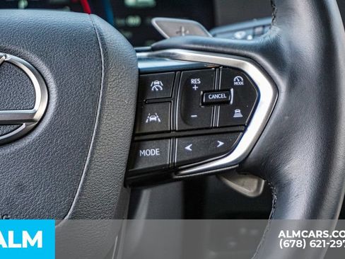 Used 2025 Lexus GX 550 w/ Accessory Package (2T) AWD/4WD image 31