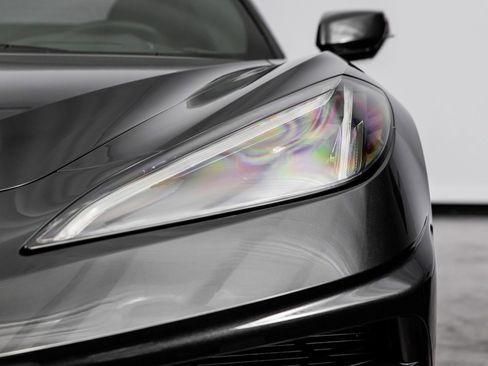 Used 2024 Chevrolet Corvette Stingray Premium Conv w/ Z51 Performance Package image 8