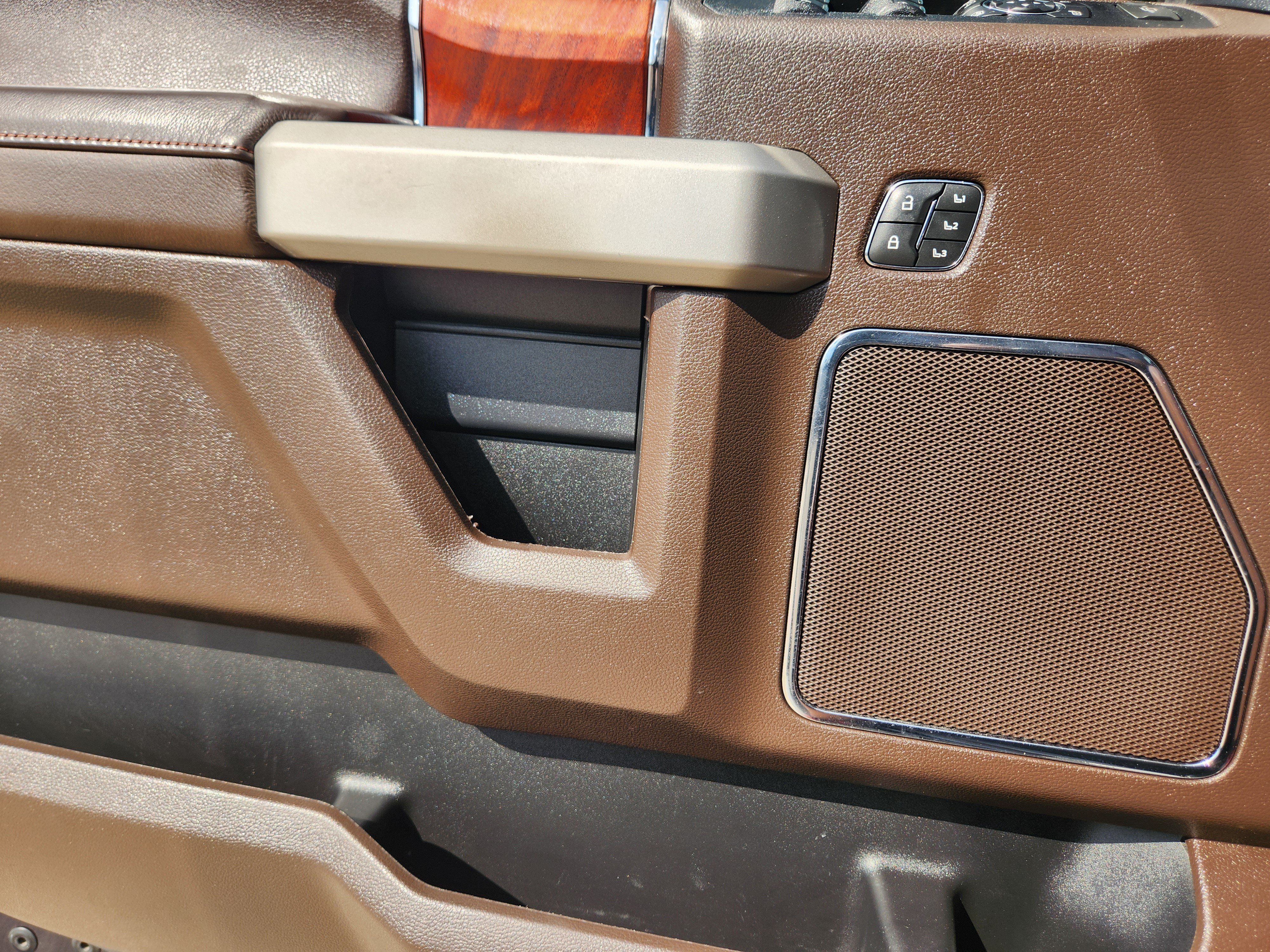 Used 2022 Ford F250 King Ranch w/ King Ranch Ultimate Package AWD/4WD image 17