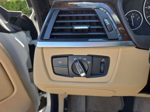 Used 2016 BMW 428i Convertible image 18