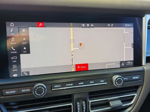 Used 2020 Porsche Macan S image 34