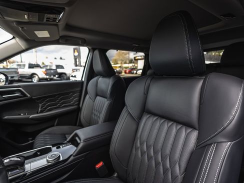 New 2026 Mitsubishi Outlander SEL image 20