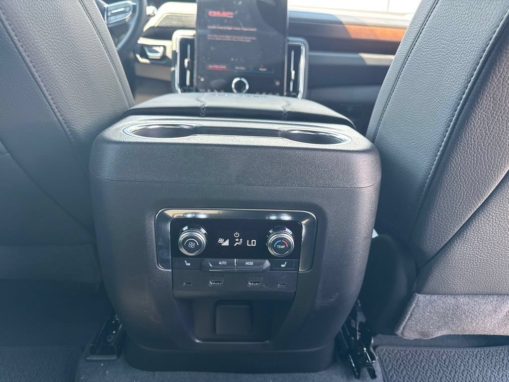 New 2026 GMC Yukon Denali w/ Advanced Technology Package AWD/4WD image 26