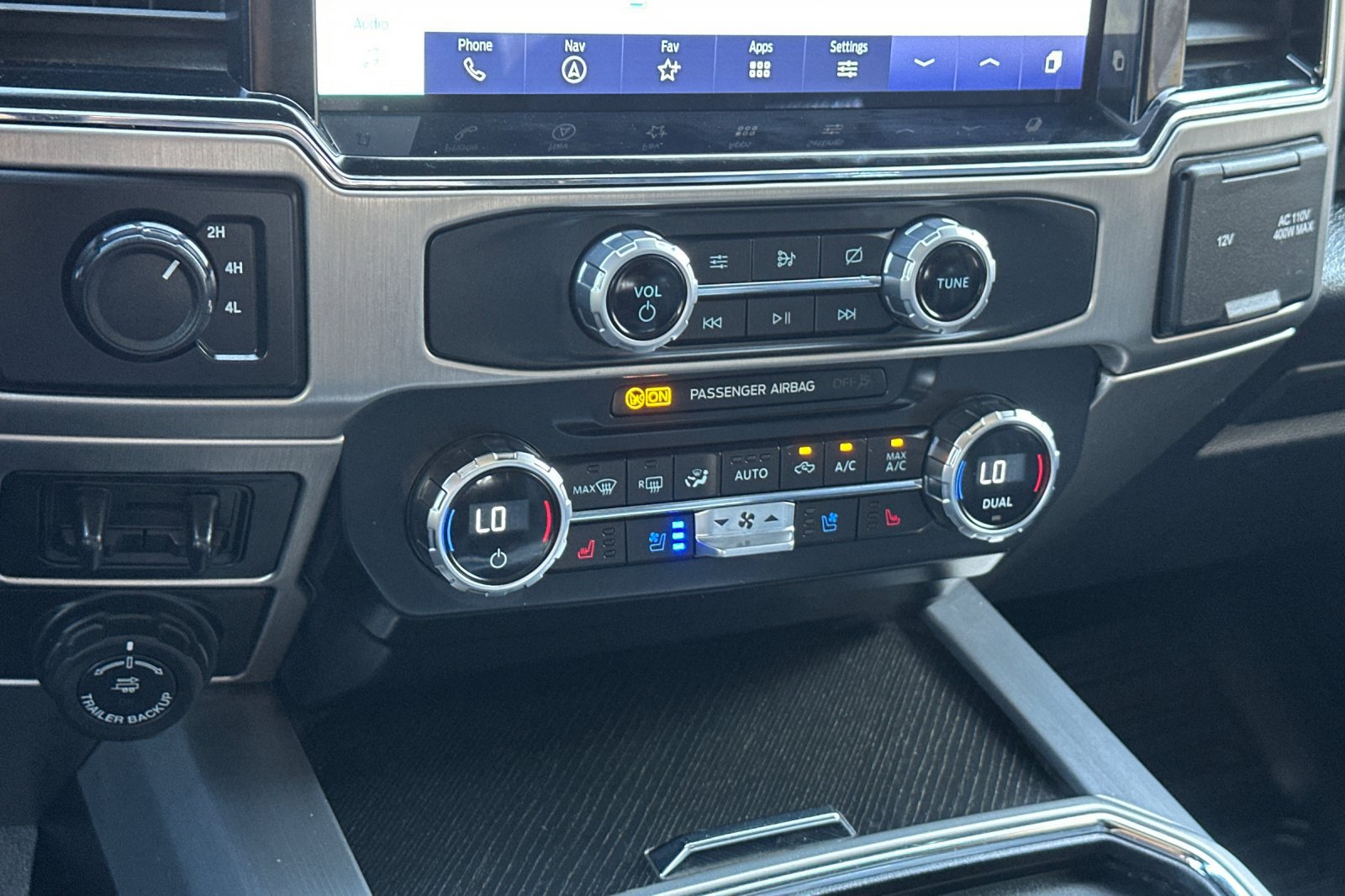 Used 2022 Ford F450 Platinum w/ FX4 Off-Road Package AWD/4WD image 20