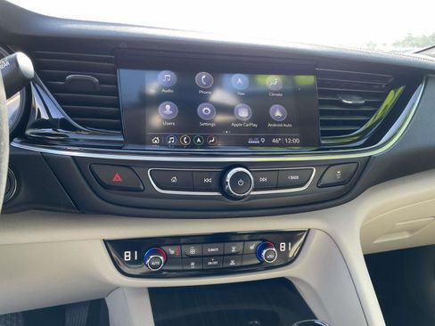 Used 2019 Buick Regal Essence w/ Driver Confidence Package I image 20