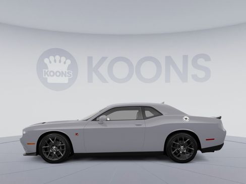 Used 2019 Dodge Challenger R/T Scat Pack image 2