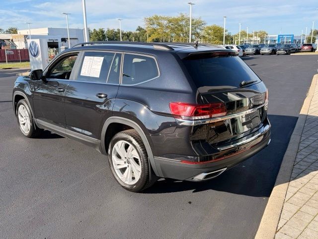Certified 2023 Volkswagen Atlas SE AWD/4WD image 2