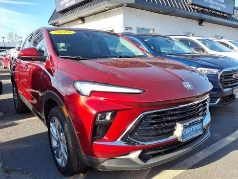 Certified 2024 Buick Encore GX Preferred w/ Comfort Package image 3