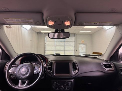 Used 2019 Jeep Compass Trailhawk AWD/4WD image 21