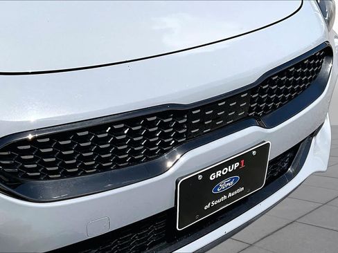 Used 2022 Kia Stinger GT1 w/ Red Interior Color Package RWD image 30