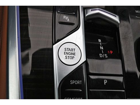 Used 2025 BMW X5 xDrive40i AWD/4WD image 26