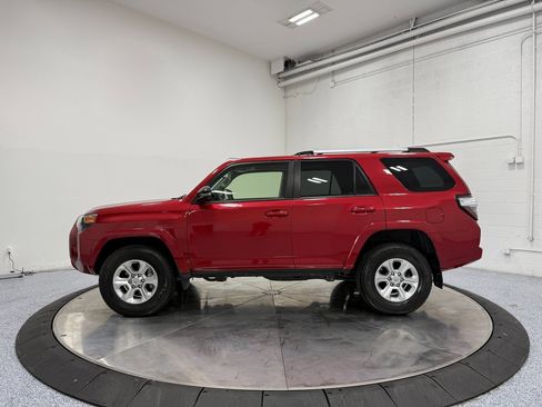 Used 2020 Toyota 4Runner SR5 Premium image 4