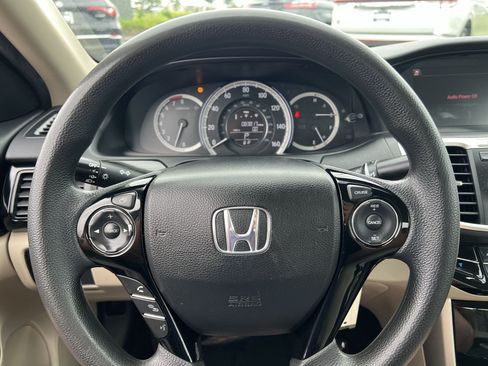 Used 2016 Honda Accord LX image 16
