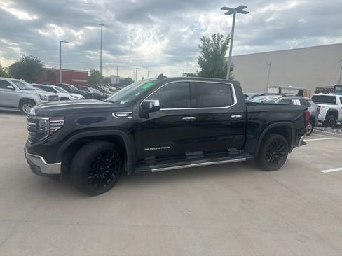 Used 2022 GMC Sierra 1500 SLT RWD image 7