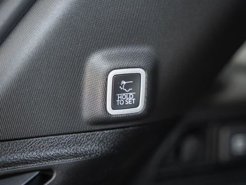 New 2025 Jeep Grand Cherokee Limited w/ MOPAR Finishing Package image 11