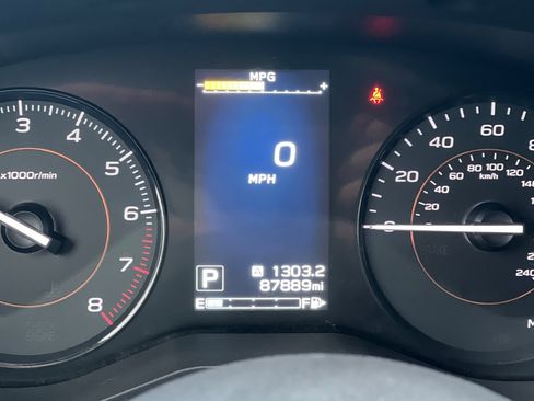 Used 2019 Subaru Crosstrek 2.0i w/ Eyesight System image 26