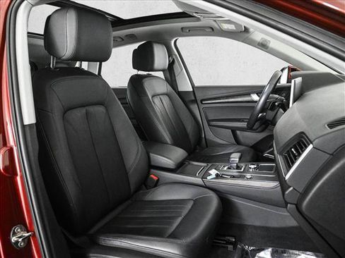 Used 2020 Audi Q5 2.0T Premium Plus w/ Premium Plus Package AWD/4WD image 19