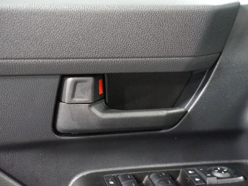 Certified 2025 Toyota 4Runner SR5 image 33