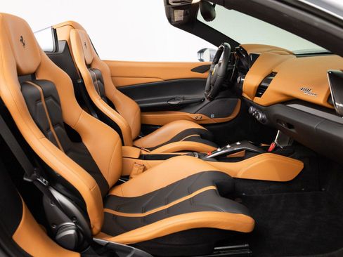 Used 2017 Ferrari 488 Spider RWD image 79