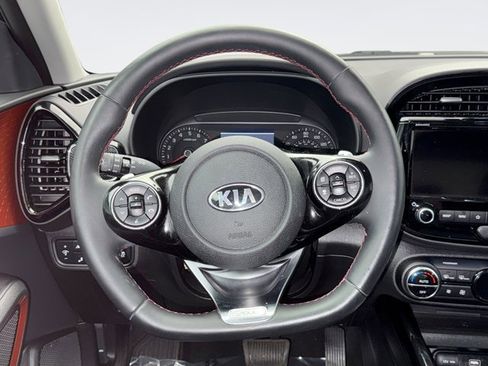 Used 2021 Kia Soul Turbo image 12