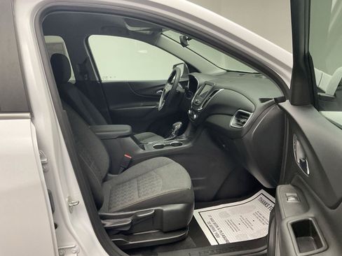 Certified 2022 Chevrolet Equinox LT FWD image 24