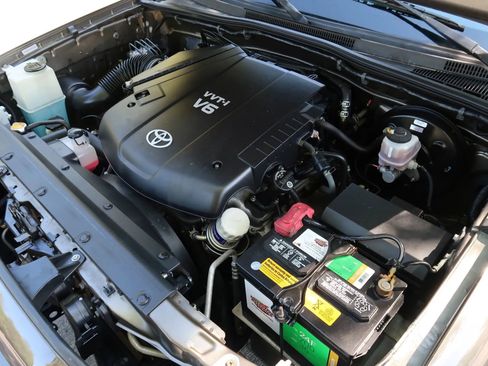 Used 2009 Toyota Tacoma PreRunner image 25