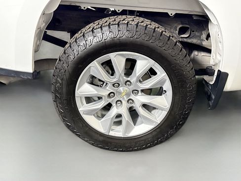 Used 2023 Chevrolet Silverado 1500 Custom RWD image 31