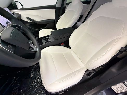 Used 2025 Tesla Model 3 Long Range RWD image 11