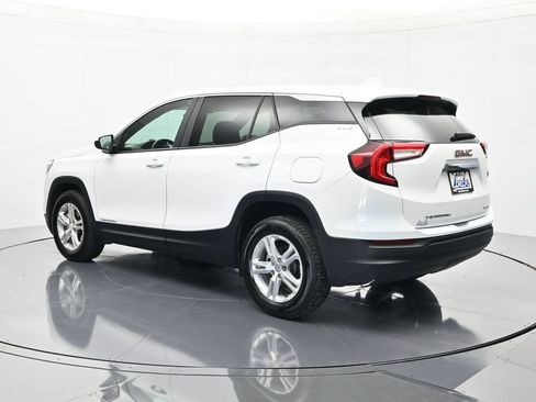 Used 2024 GMC Terrain SLE AWD/4WD image 7