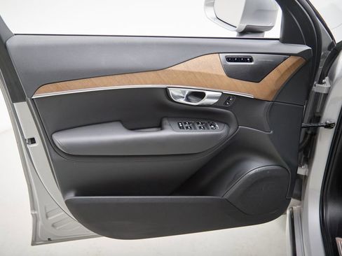 Certified 2023 Volvo XC90 B6 Plus w/ Protection Package Premier image 10