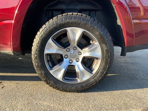 Used 2019 RAM 1500 Laramie AWD/4WD image 29