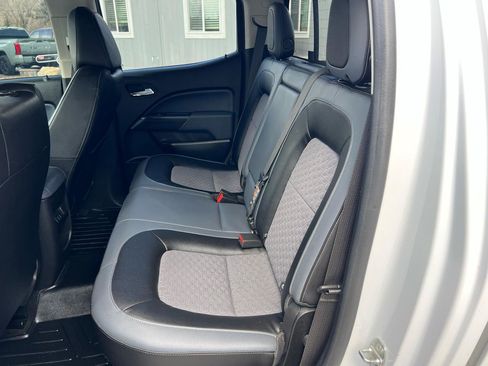 Used 2017 Chevrolet Colorado Z71 image 13