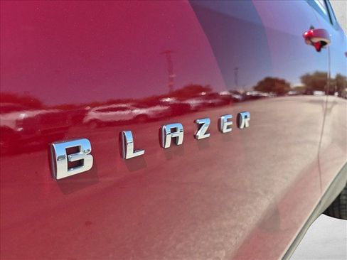 Used 2023 Chevrolet Blazer LT FWD image 26