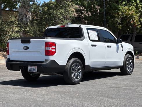 Used 2025 Ford Maverick XLT w/ Equipment Group 302A AWD/4WD image 2