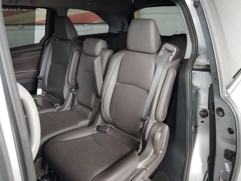 Used 2018 Honda Odyssey EX-L image 19
