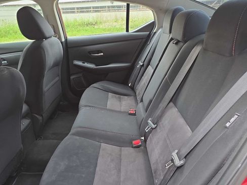 Used 2021 Nissan Sentra SR FWD image 11