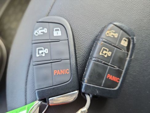 Used 2025 RAM ProMaster 2500 w/ Convenience Group image 28