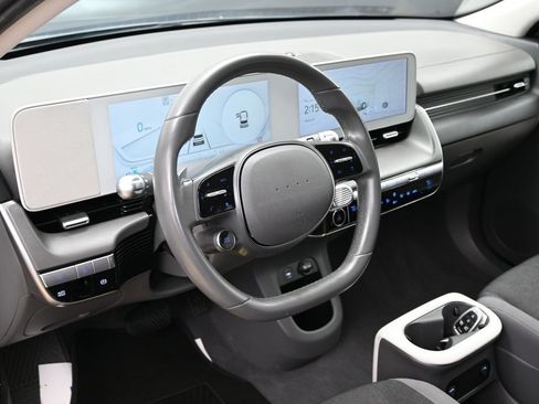 Used 2023 Hyundai Ioniq 5 SE RWD image 17