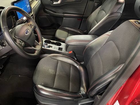 Used 2024 Ford Escape ST-Line w/ Tech Pack #1 image 5