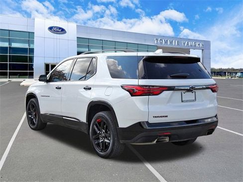 Used 2023 Chevrolet Traverse Premier w/ Redline Edition image 2