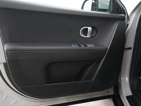Certified 2024 Hyundai Ioniq 5 SE AWD/4WD image 18