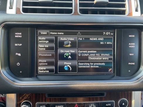 Used 2015 Land Rover Range Rover HSE image 19