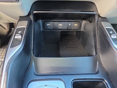 Used 2022 Kia Sorento EX w/ Panoramic Sunroof Package image 27