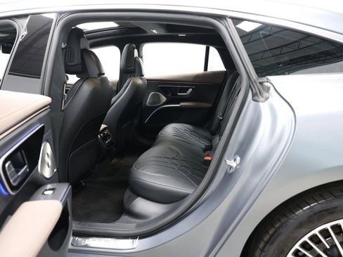 Used 2023 Mercedes-Benz EQS 450+ Sedan image 49