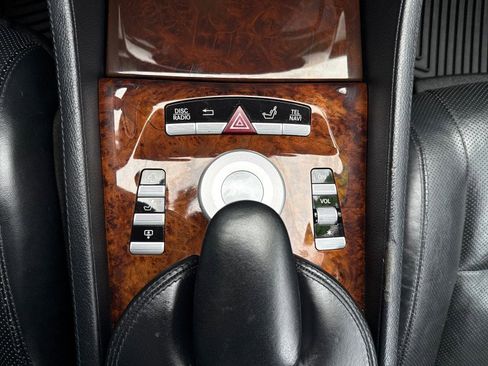 Used 2010 Mercedes-Benz CL 550 4MATIC image 25